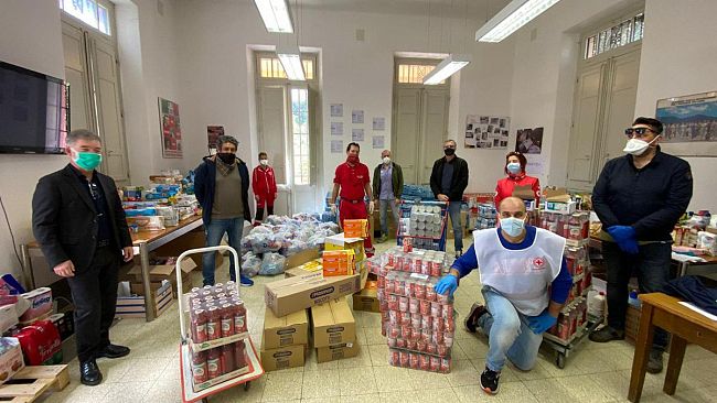 Trapani Rete Solidale, importante donazione della sezione Triumph