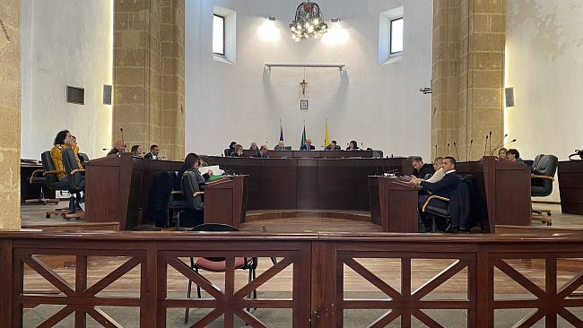 Mazara, via libera del Consiglio comunale alla conferma dell'addizionale Irpef 2025 e ad altri regolamenti