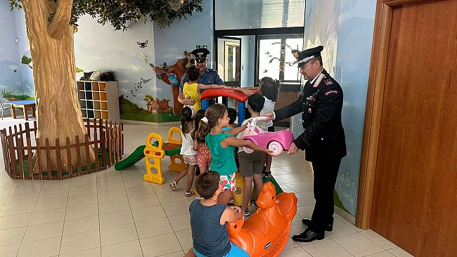 Castelvetrano, giochi rubati all'asilo nido: i Carabinieri li restituiscono ai bambini