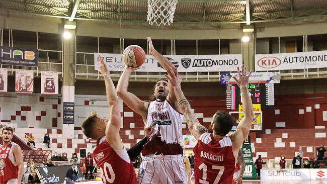 Pallacanestro Trapani attesa dal banco di prova Treviglio