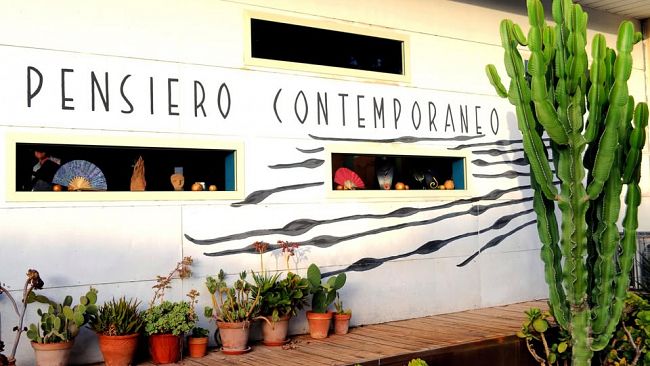 i-girasoli-di-selinunte-successo-di-visite-per-linstallazione-nel-giardino-di-pensiero-contemporaneo
