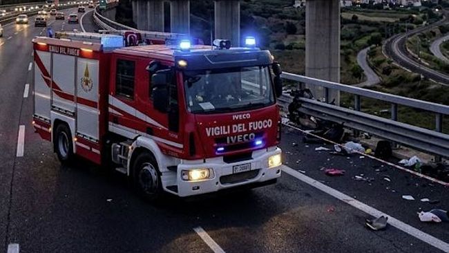 tragedia-sulla-a29-sopravvive-allo-schianto-ma-viene-travolto-in-autostrada