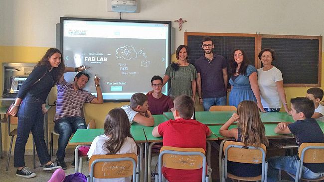 Al via il Fab-Lab anche nel plesso “Casazze”: programmare diventa uno strumento trasversale per imparare geometria, logica, inglese e analisi del testo