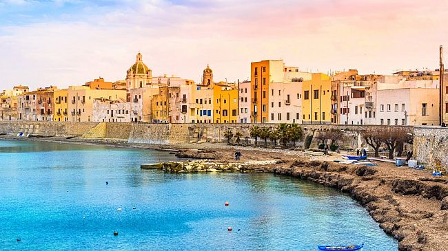 Trasferito all'ospedale dei bambini di Palermo il bimbo precipitato dal Bastione Conca