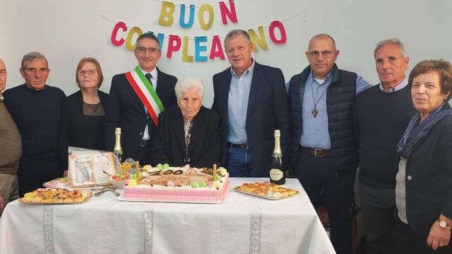 Calatafimi, la signora Gruppuso Michela compie 100 anni 
