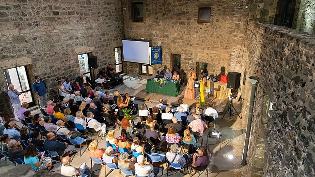 Consegnato il premio 