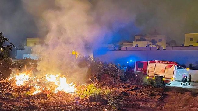 Mazara, incendi in diverse aree nel weekend. Una cittadina ci scrive  