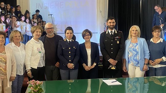 Al plesso Ruggero Settimo 