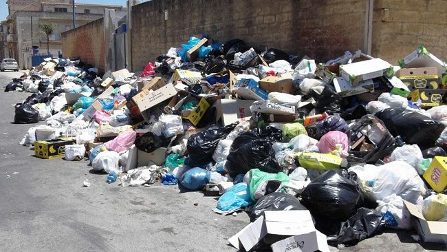 RIFIUTI. Cristaldi, Sindaco di Mazara del Vallo: Per risolvere l’emergenza bisogna intanto spostare i rifiuti fuori dalla Sicilia