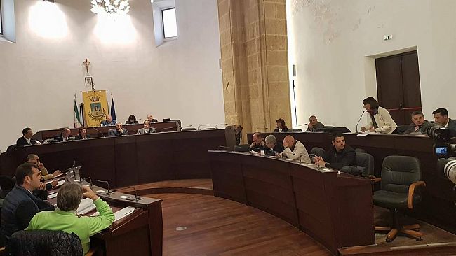 Mazara, Consiglio comunale: Maggioranza in decrescita, Il gruppo Pd ricomposto d’ufficio, cresce il variegato “gruppo misto”.