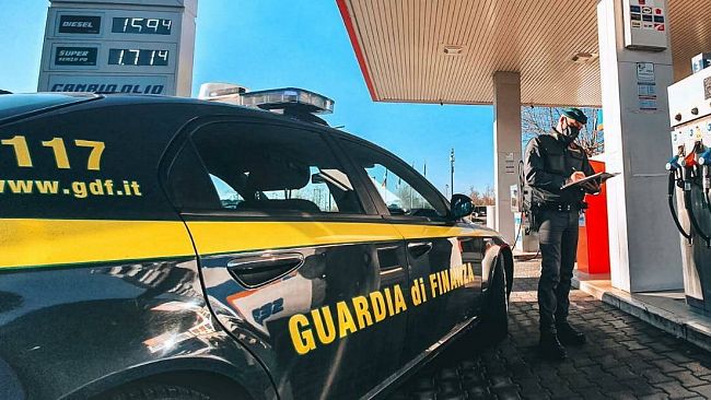 LA GdF scova una serie di impianti con gasolio non a norma, scattano sequestri e denunce