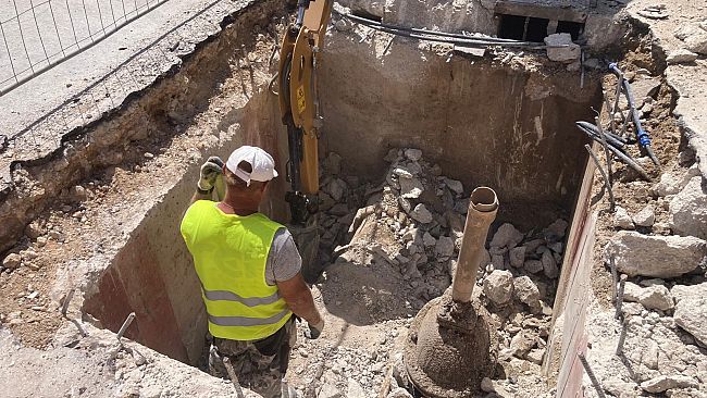 mazara-al-via-i-lavori-sulla-condotta-idrica-in-piazza-madonna-del-paradiso