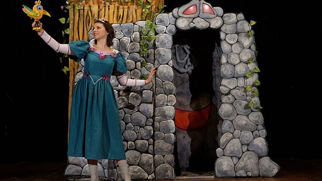 6°appuntamento con il ''Teatro di Paglia'': in scena ''La principessa stonata''