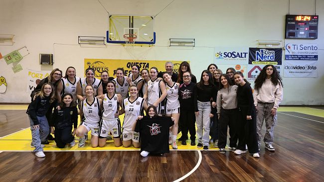 la-102-basket-erice-supera-agrigento-80-42-e-conquista-i-playoff