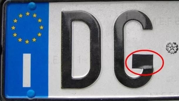 Intensificati i controlli della Polizia Stradale  su targhe veicoli non conformi alla normativa