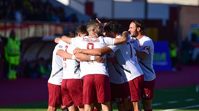 Il Trapani affonda la Gioiese 8-0 e il presidente annuncia importanti movimenti di mercato