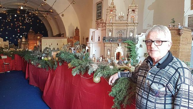 VIDEO – Il presepe fra i monumenti di Mazara realizzato da Ignazio Auguanno