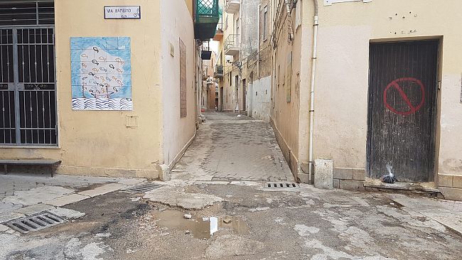 VIDEO – Mazara, il centro storico, seppur “arredato”, necessita di manutenzione