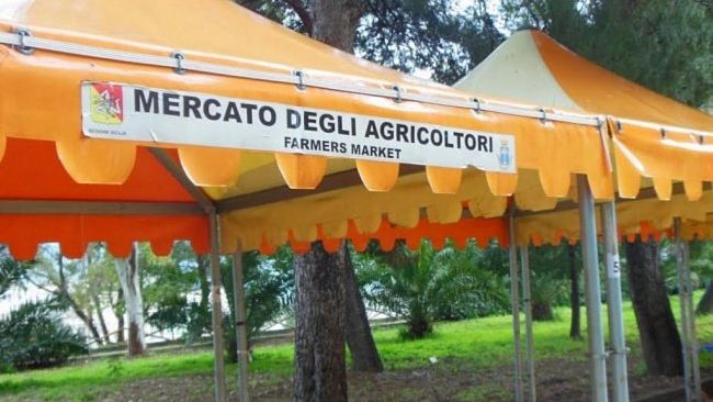 Il mercato degli agricoltori: l’ angolo ”verde” a Castelvetrano a favore dei piccoli braccianti agricoli e dei prodotti a km0