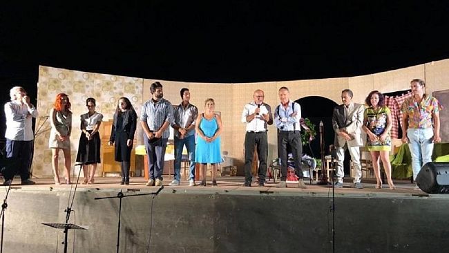 “Chiù scuru di mezzanotti un po’ fari” stasera  a Torretta Granitola, in scena la commedia dialettale per la regia di Elio Indelicato