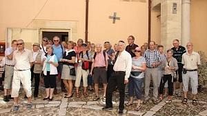 Marsala, aperitivo di benvenuto a un gruppo di turisti svedesi