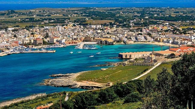 Limitazione dell´afflusso dei veicoli a Favignana per la stagione turistica in corso