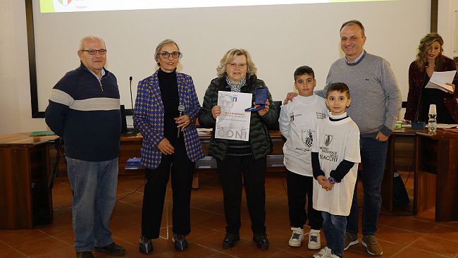 Lo Scacco Club Mazara riceve la stella di bronzo del CONI