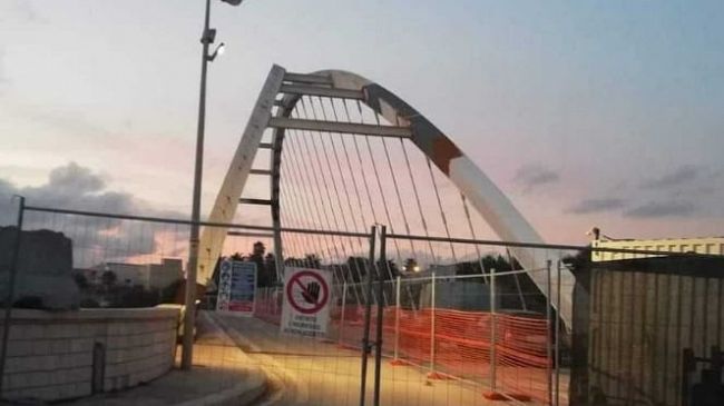 Ponte fiume Arena, lavori interrotti per aggressione a lavoratori