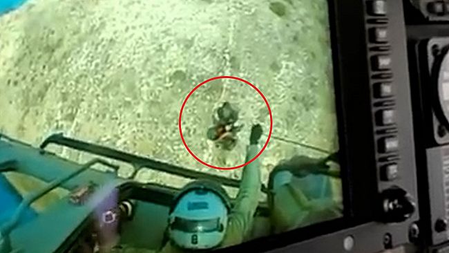 Favignana, Elicottero dell'Aeronautica soccorre un uomo bloccato su scogliera