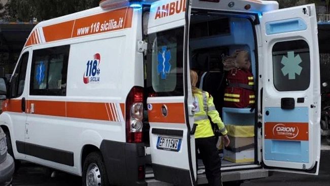 Mazara, ragazza in overdose salvata dal 118