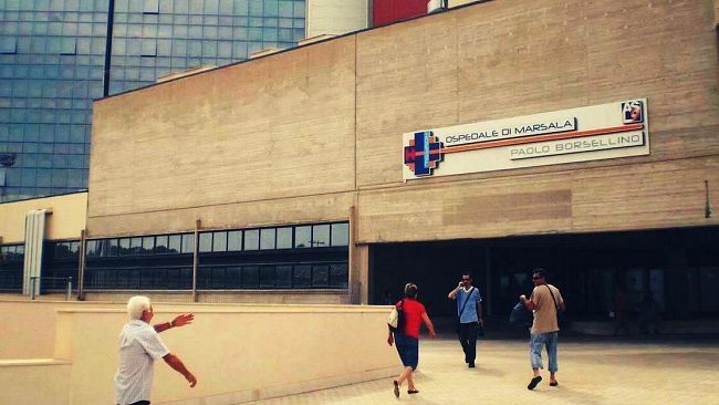 Proteste per la chiusura delle sale operatorie all’ospedale “Paolo Borsellino”