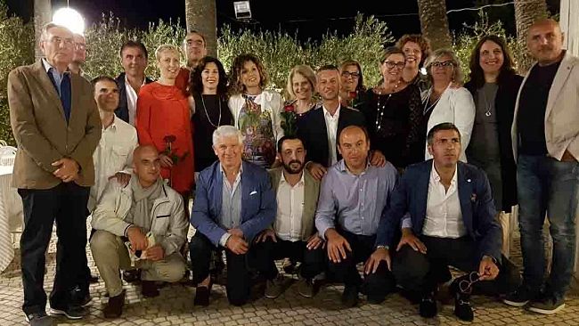 Marsala, i ragazzi della VB dell’Istituto Tecnico Commerciale Giuseppe Garibaldi 27 anni dopo