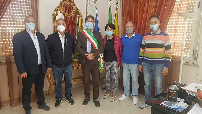 Campobello, il sindaco rieletto Castiglione nomina la nuova giunta comunale