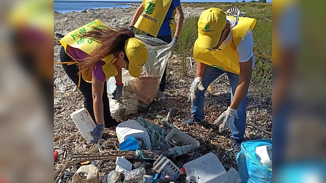 A Capo Feto “Puliamo il mondo” la manifestazione di “Legambiente”