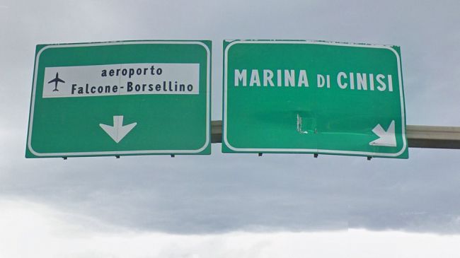 Tamponamento multiplo sull'A29, tre feriti, di cui uno molto grave