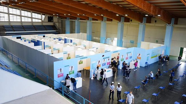 Vaccini, Asp dispone open day per gli studenti