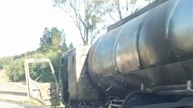 a29-autocisterna-in-fiamme-nei-pressi-di-fulgatore-traffico-bloccato-e-tre-chilometri-di-coda