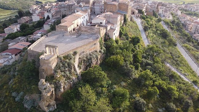 sambuca-festeggia-dieci-anni-del-titolo-di-borgo-dei-borghi