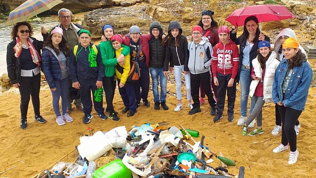 Storia, e tradizioni con i ragazzi della “L. Pirandello” alla Cala della Malavia