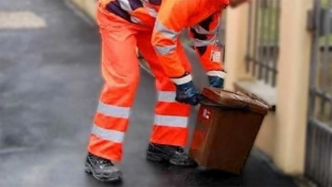 Mazara, raccolta kit rifiuti per chi è in quarantena il giovedì e sabato