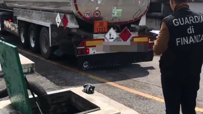 caro-carburanti-scattano-i-controlli-della-guardia-di-finanza-sulla-distribuzione