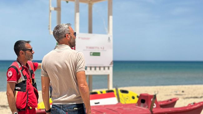 spiagge-sicure-ad-alcamo-marina-al-via-ieri-il-servizio-di-salvataggio-lungo-ill-litorale