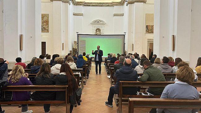 erice-gli-insegnanti-di-religione-della-diocesi-di-trapani-in-formazione-per-un-approccio-scientifico