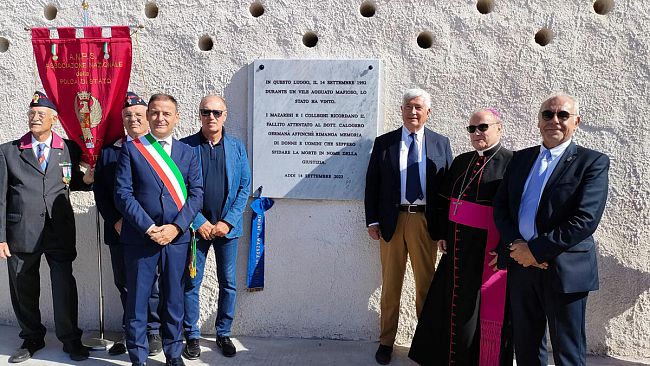 VIDEO - Manifestazione in memoria del fallito attentato al commissario Germanà