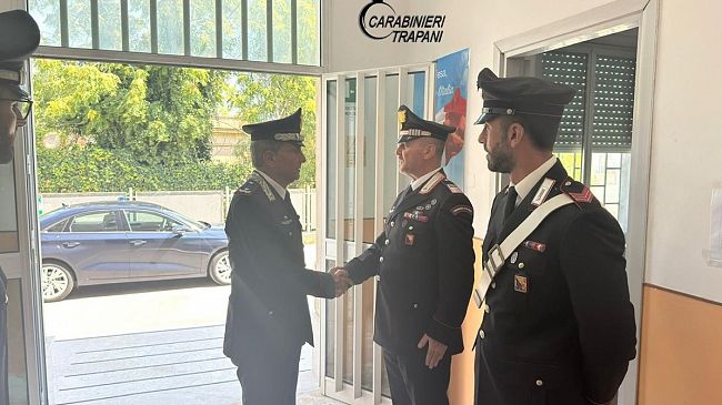 ​Trapani, comandante della Legione Carabinieri Sicilia incontra i militari che hanno fermato presunto omicida