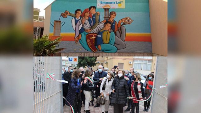 Erice, intitolata scuola ad Emanuela Loi ed inaugurato il murales esterno