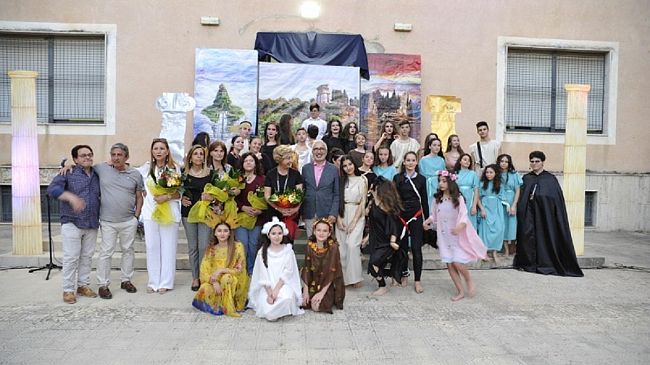 Alla scuola “Radice Pappalardo” va in scena “Il ratto di Persefone”