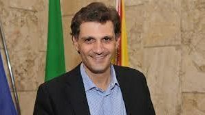 TRAPANI – L’assessore regionale del Turismo, Sport e Spettacolo, Anthony Barbagallo, sabato pomeriggio sarà al provinciale di Trapani per tifare granata. Fazio: «Le affermazioni del Trapani Calcio destano attenzione e simpatie. L’assessore sarà ospite gra