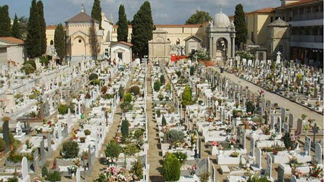 Salemi, accessi contingentati al cimitero per la commemorazione dei defunti
