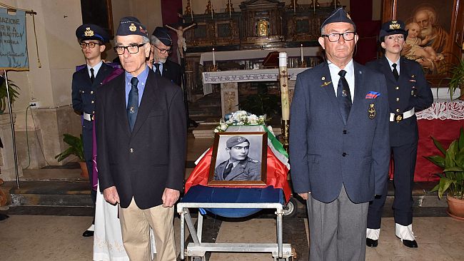 Traslazione dei resti mortali del sottufficiale motorista Gioacchino Tumbarello